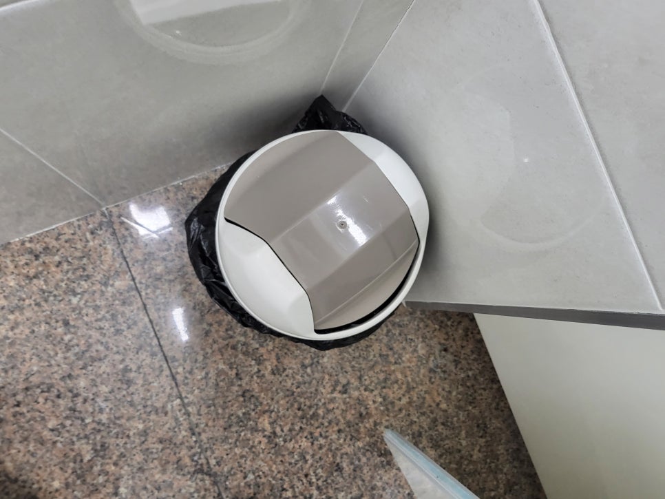 이오컴퍼니 이미지