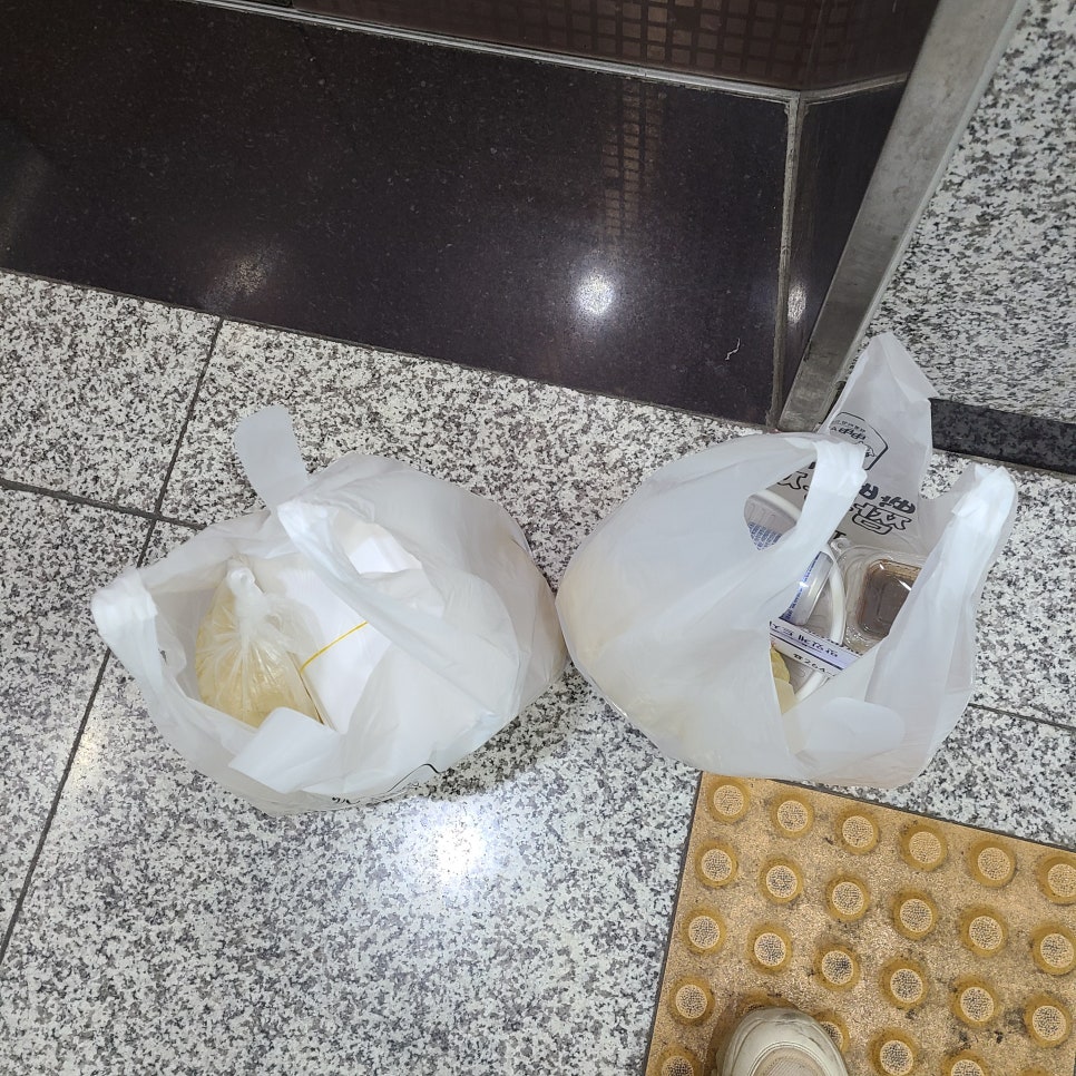 빡빡이 짬뽕짜장 이미지