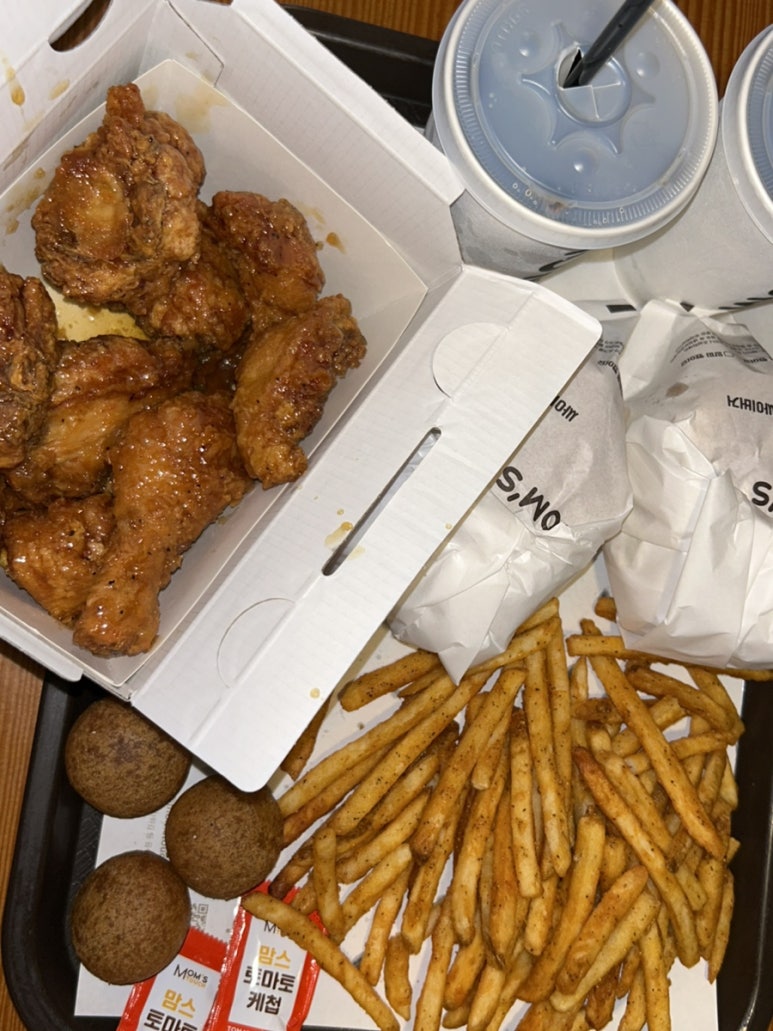 맘스터치반여 이미지