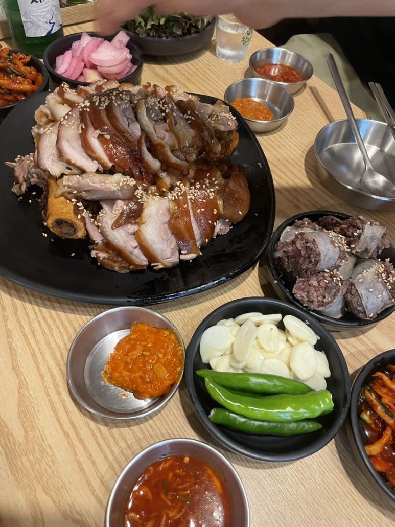 남부왕족발국밥 이미지