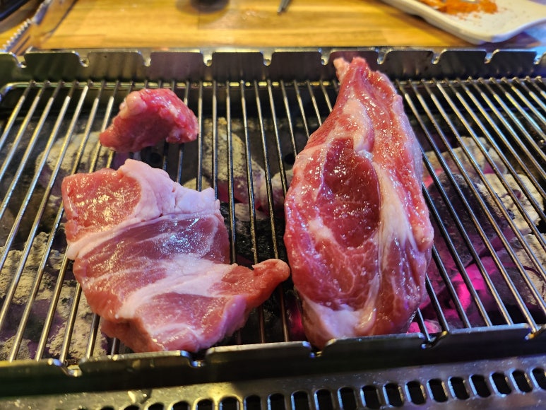 윤서양갈비참숯구이 이미지