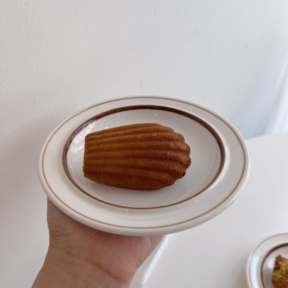 아몬드빵집 이미지