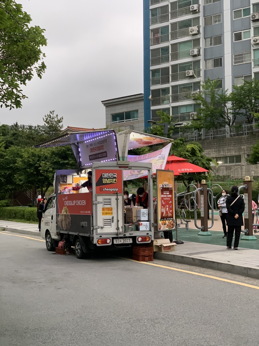 누구나홀딱반한닭 해운대LCT점 이미지