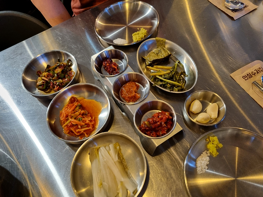 돈항아리숯불구이 이미지