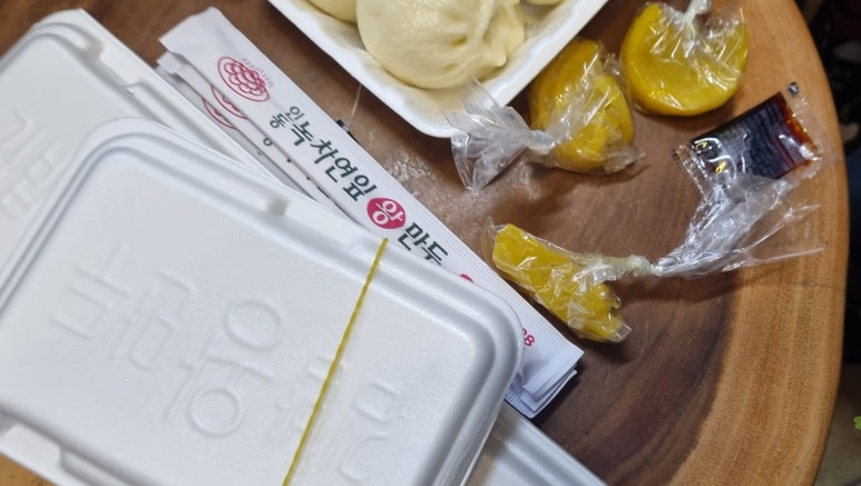 인동녹차연잎왕만두 이미지