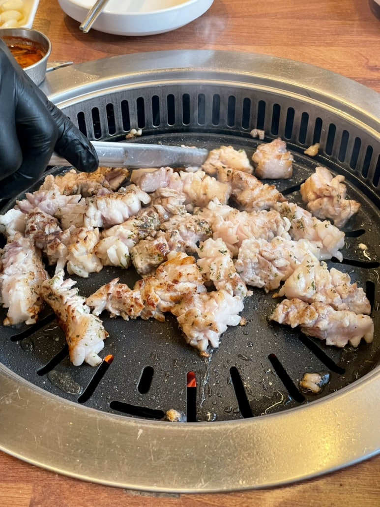 꽃돼지축산 이미지