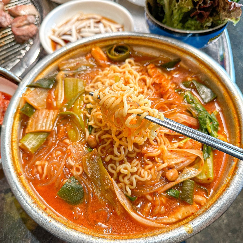 팔구식당 이미지