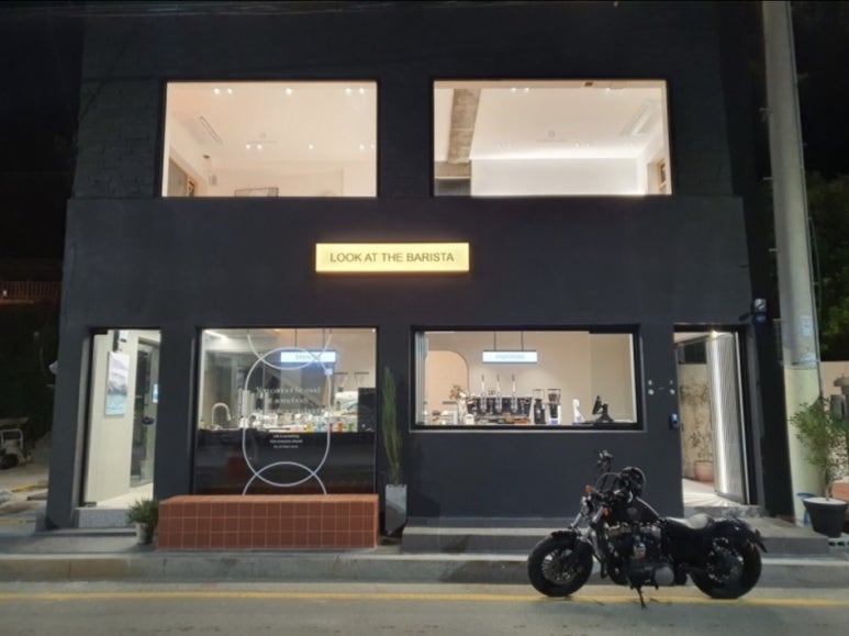 룩앳더바리스타 이미지
