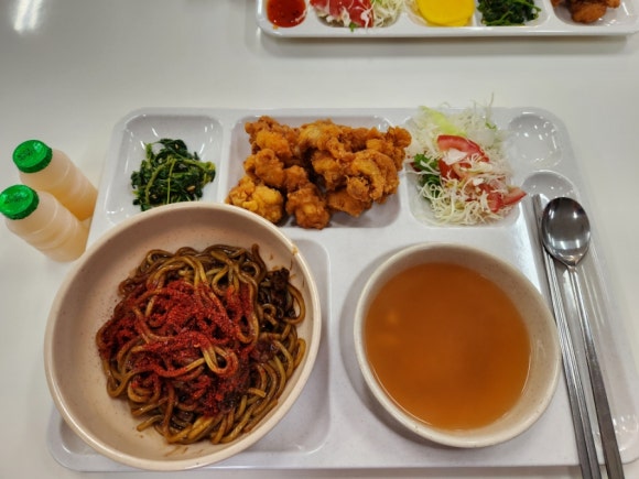 타크라구내식당 이미지