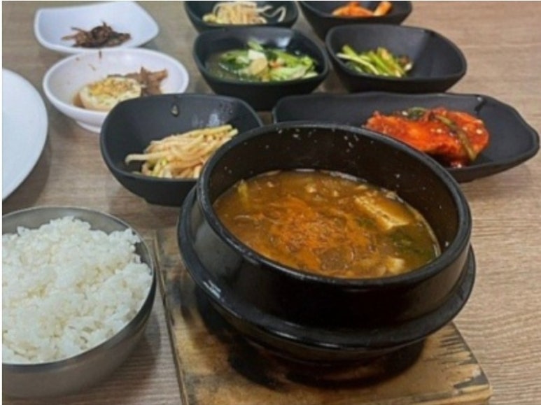 시장 밥상 이미지