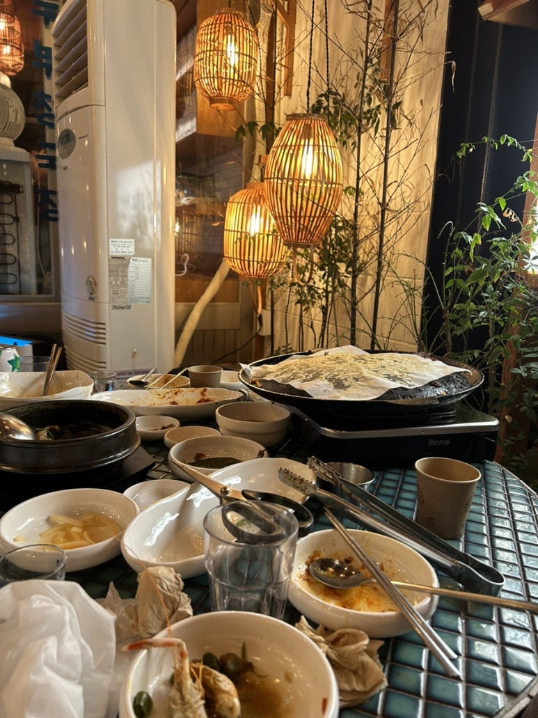 솥뚜껑오겹살 이미지