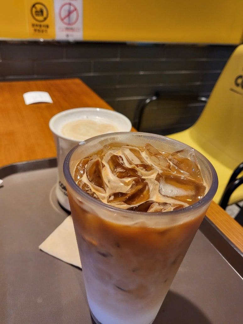 컴포즈커피아산배방 이미지