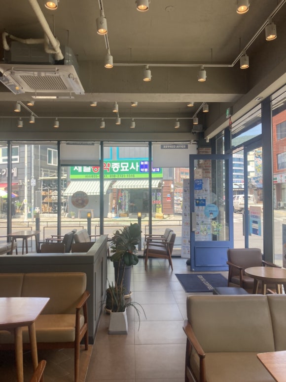 이디야삼천포점 이미지