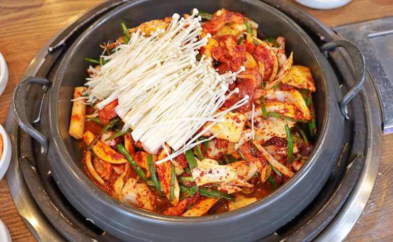 오리랑돼지랑 이미지