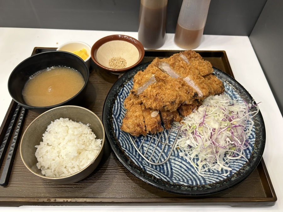 꼬숑돈카츠 이미지