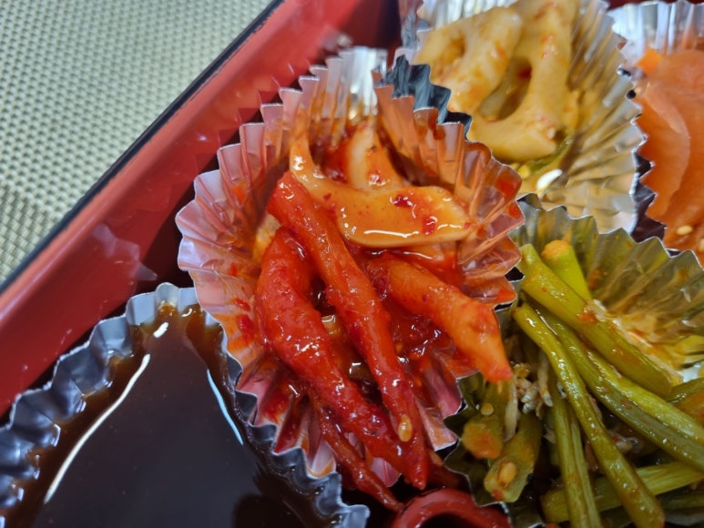 네모치킨 이미지