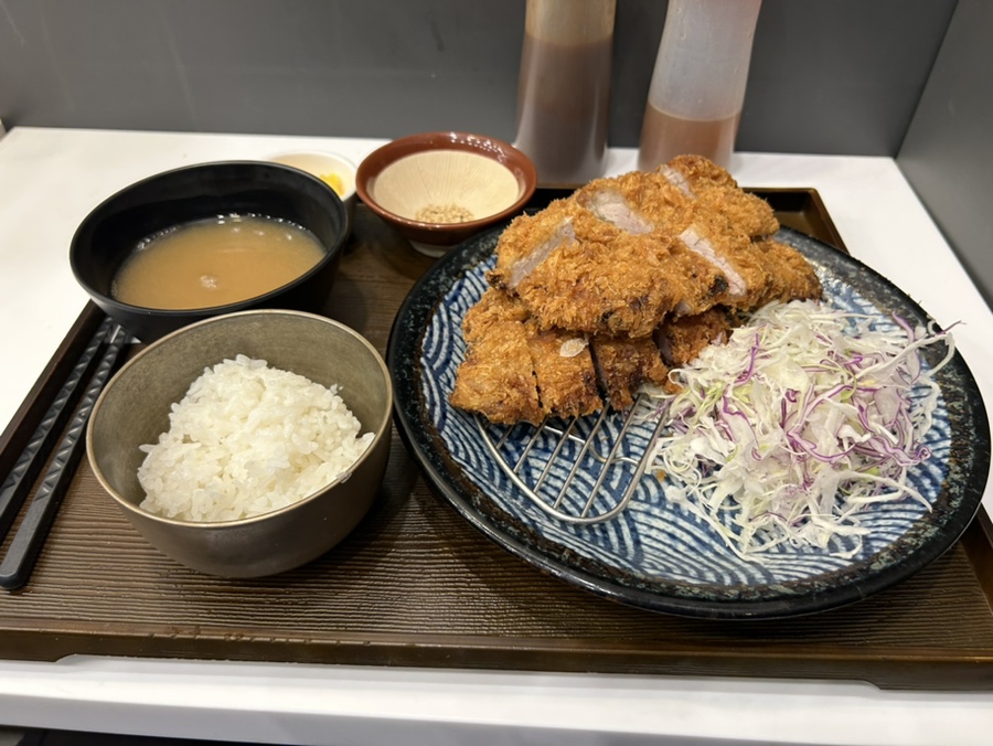 꼬숑돈카츠 이미지