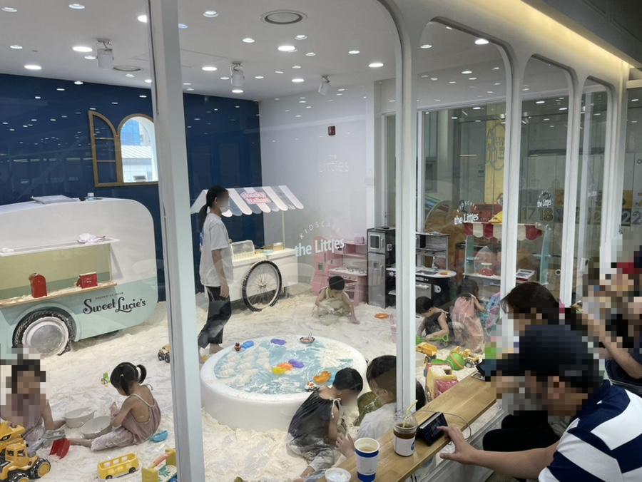 더리틀즈카페 이미지