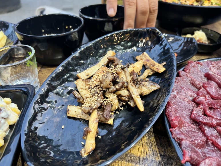 육회한생고기 이미지
