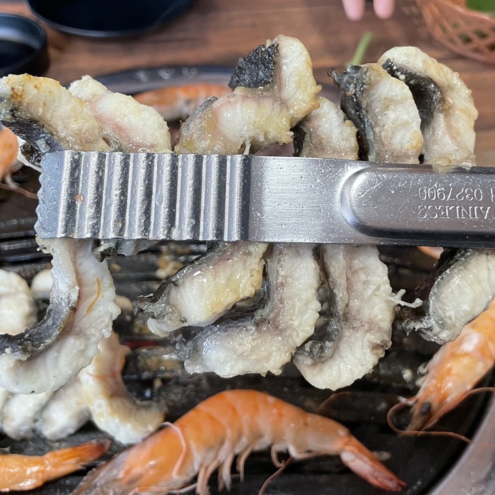 장어랑흙돼지 이미지