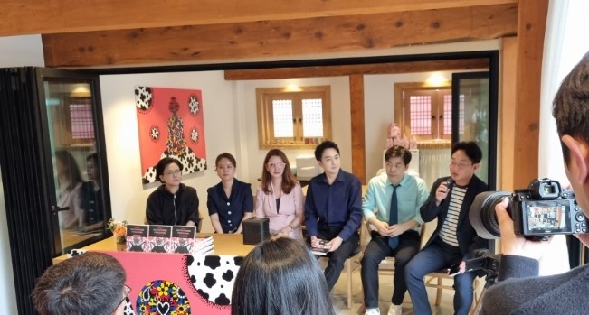 메타크리에이터 이미지