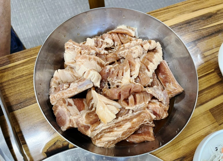 뿔따구생고기 이미지