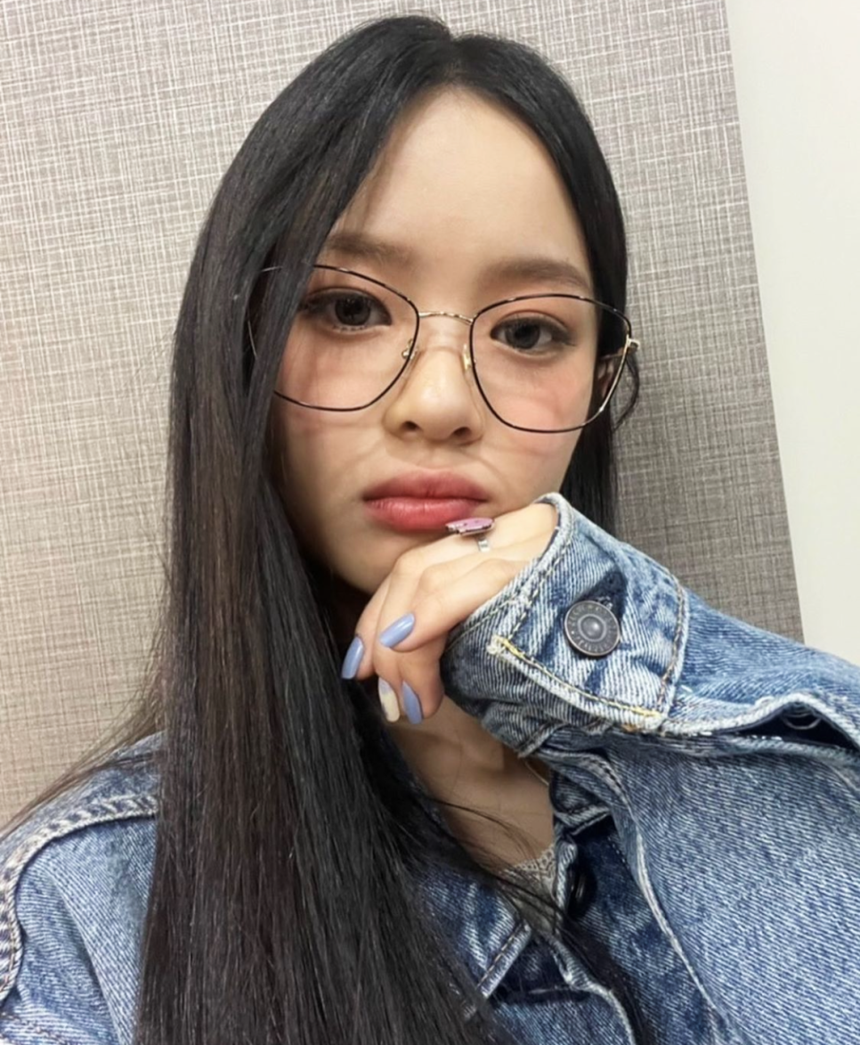 네일뉴진스 이미지