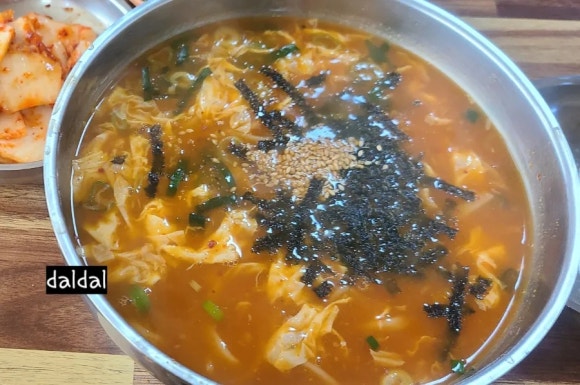 남부칼국수 이미지