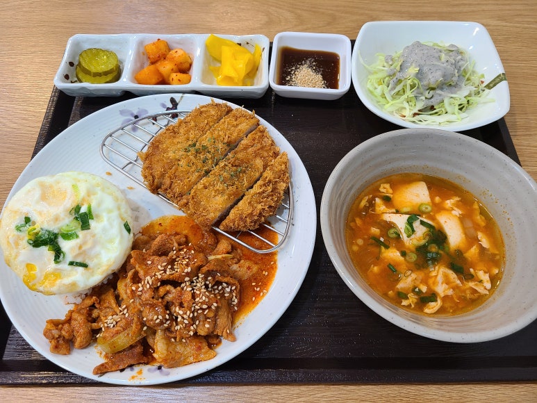 아람돈까스 이미지