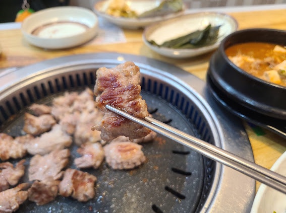 명성소금구이 이미지