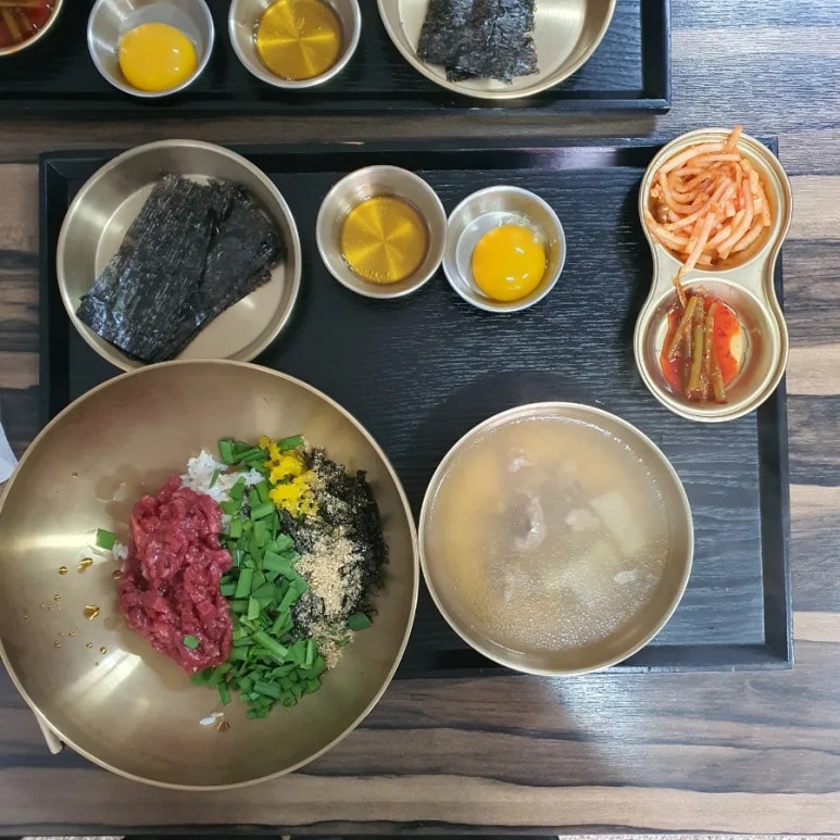 두남리들기름육회비빔 이미지