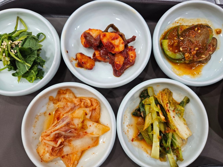 만나가정식백반 이미지