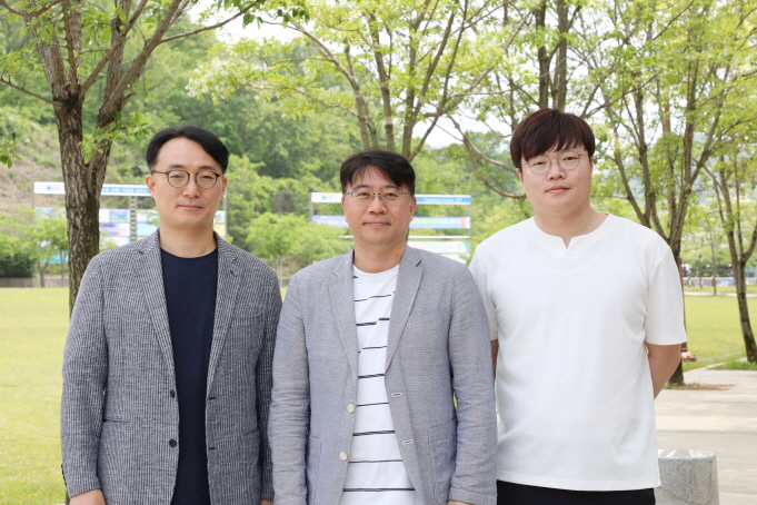 메타버스랩 이미지