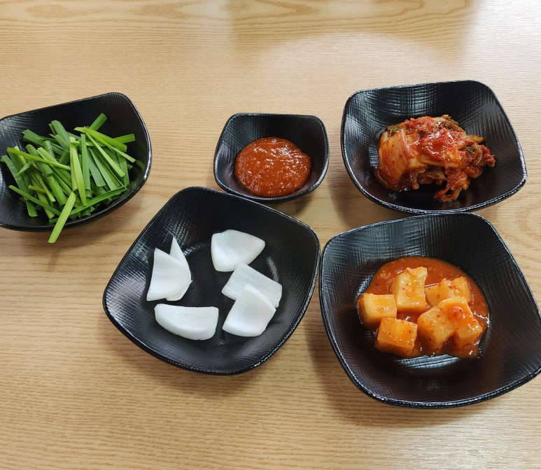 웅이네 돼지국밥 이미지