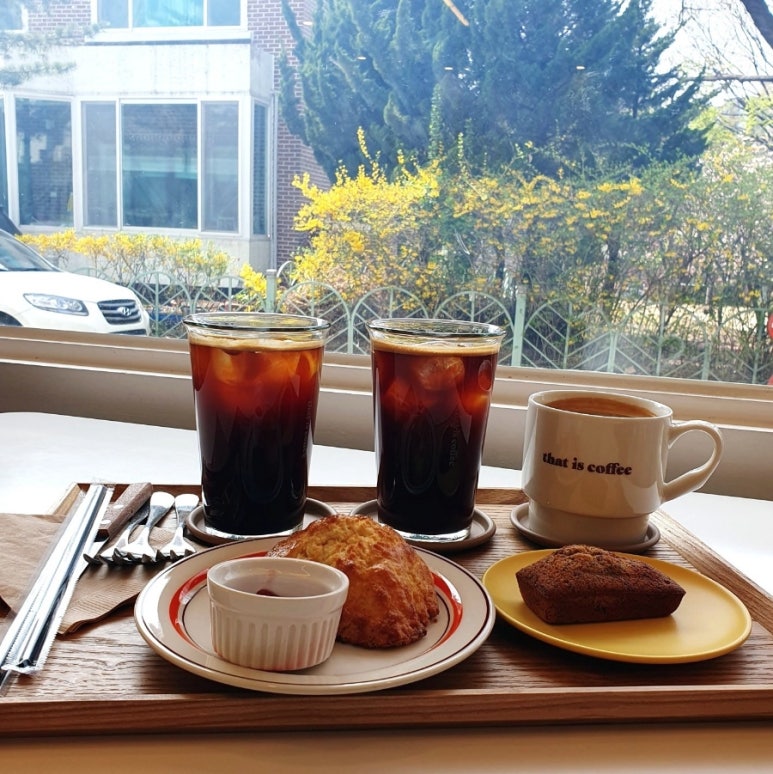 댓이즈커피 이미지