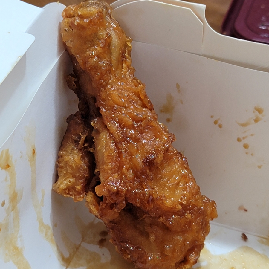 BHC 안성공도점 이미지