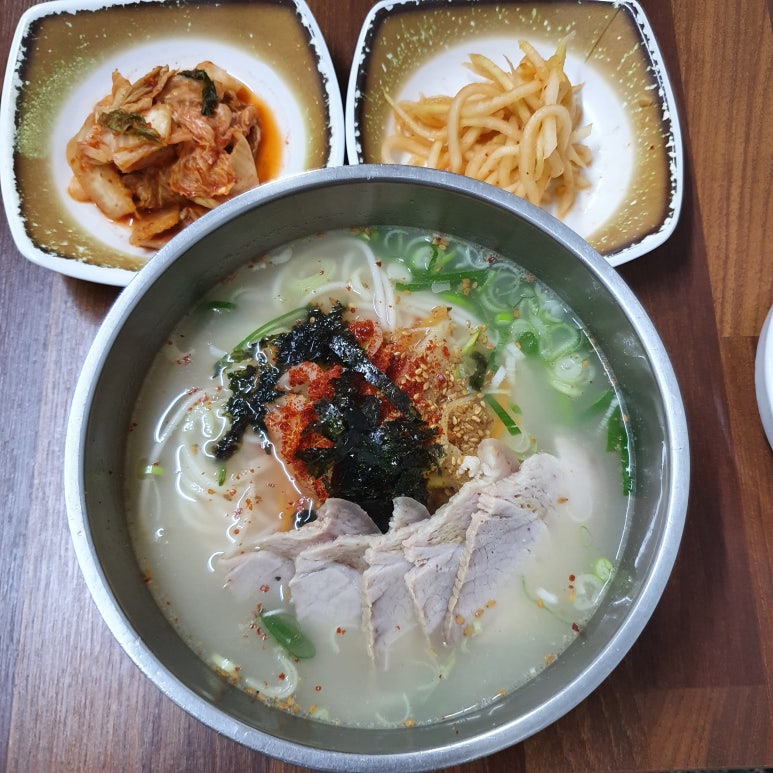 동문시장고기국수금복식당 이미지