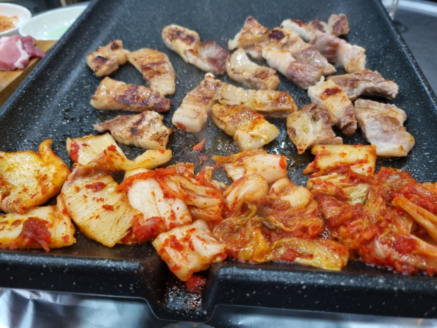 산본꽃돼지 이미지