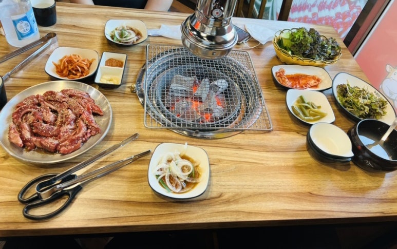 누렁이한우마을정육점식당 이미지