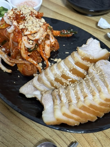 돌다리보쌈칼국수 이미지