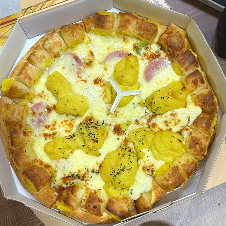 붐치킨임실치즈피자 이미지