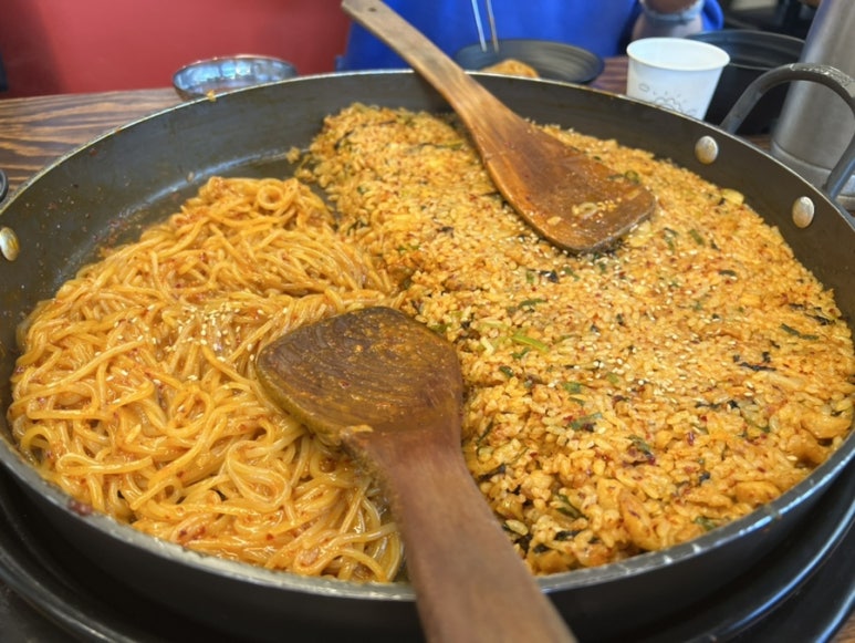 유가네닭갈비사직구장점 이미지