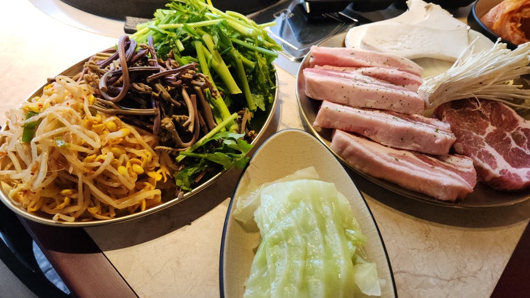 오복솥뚜껑삼겹살 이미지