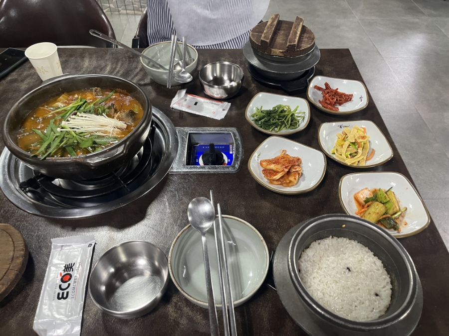 동굴매운탕 이미지
