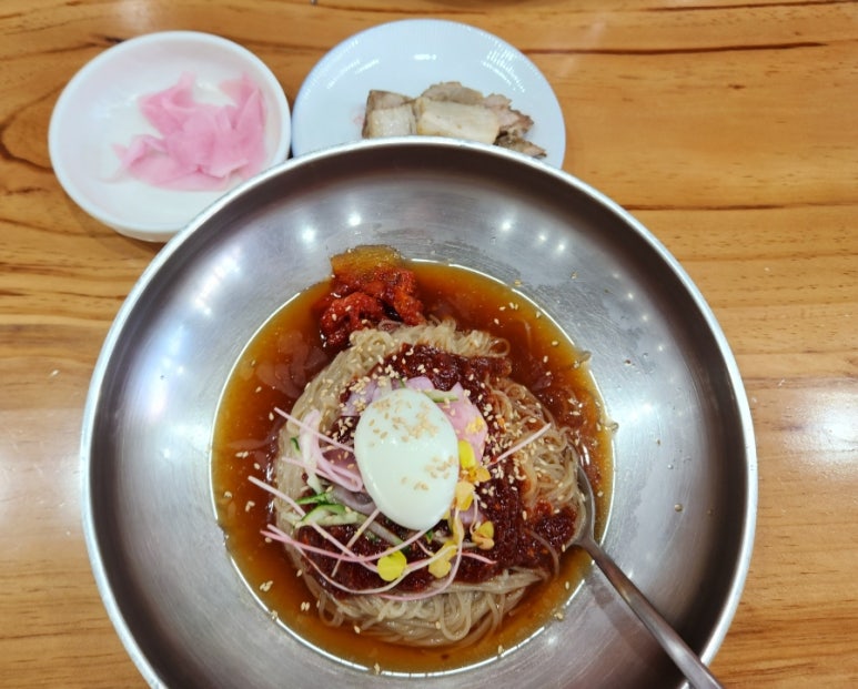 메밀꽃밀면 이미지