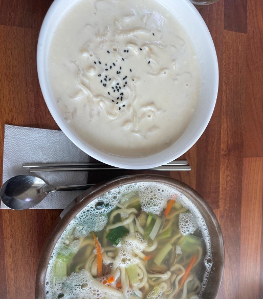 다래칼국수 이미지