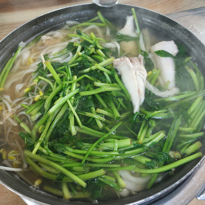 복어칼국수 이미지