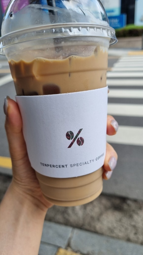 텐퍼센트커피금남로점 이미지
