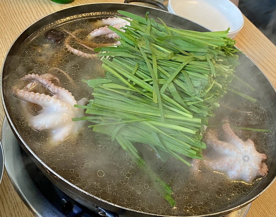 일능이약사갈비탕 이미지