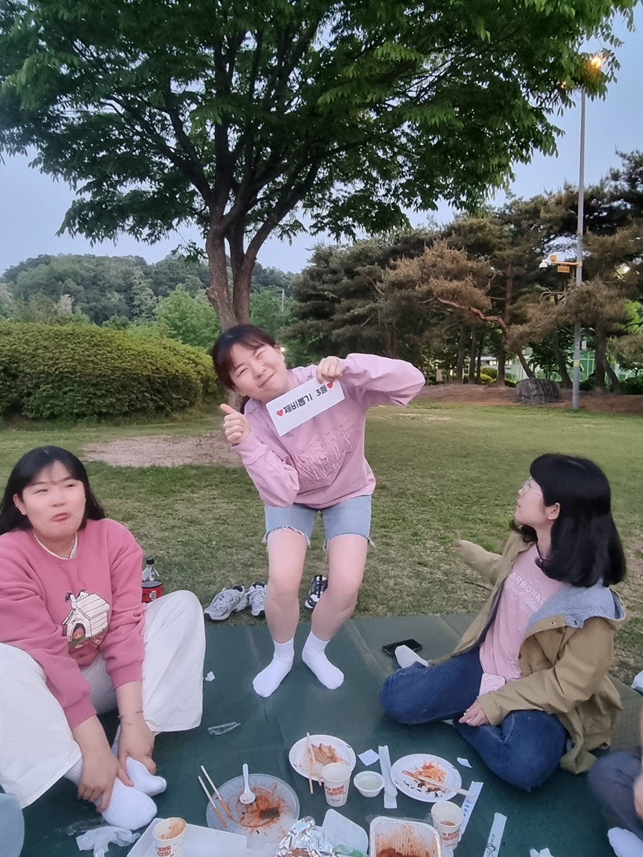 꾸밈치과 이미지